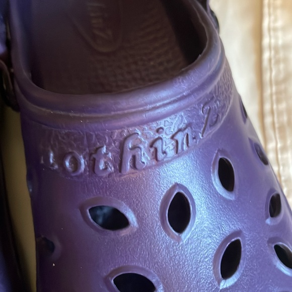 Nothinz Adult Clogs Purple - Picture 2 of 12